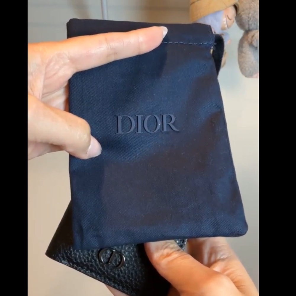 DIOR Black Vegan Leather Card Holder Wallet (GWP / VIP Exclusive) - Picture 7 of 7